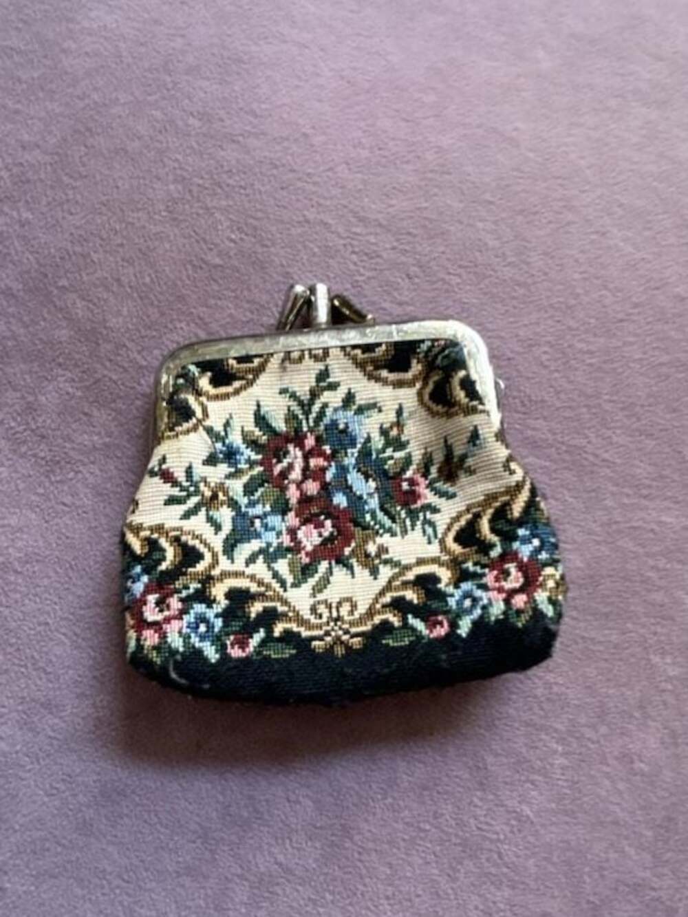 Vintage Floral Petit Point Tapestry Kisslock Coin Purse